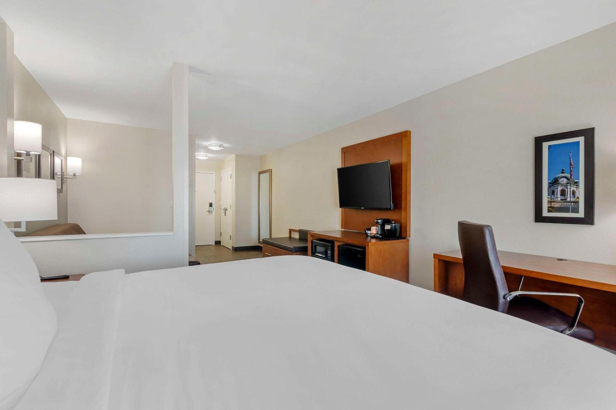 Comfort Inn & Suites Brunswick Eksteriør billede
