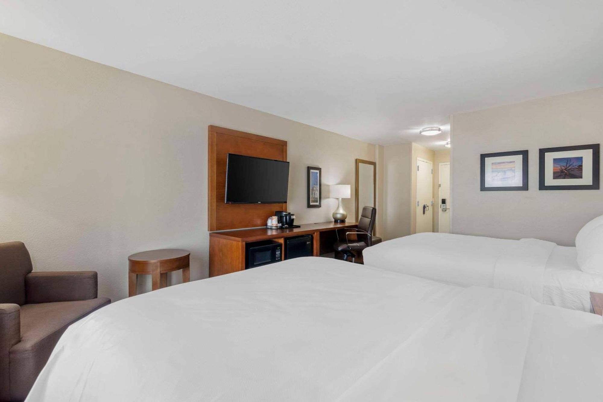 Comfort Inn & Suites Brunswick Eksteriør billede