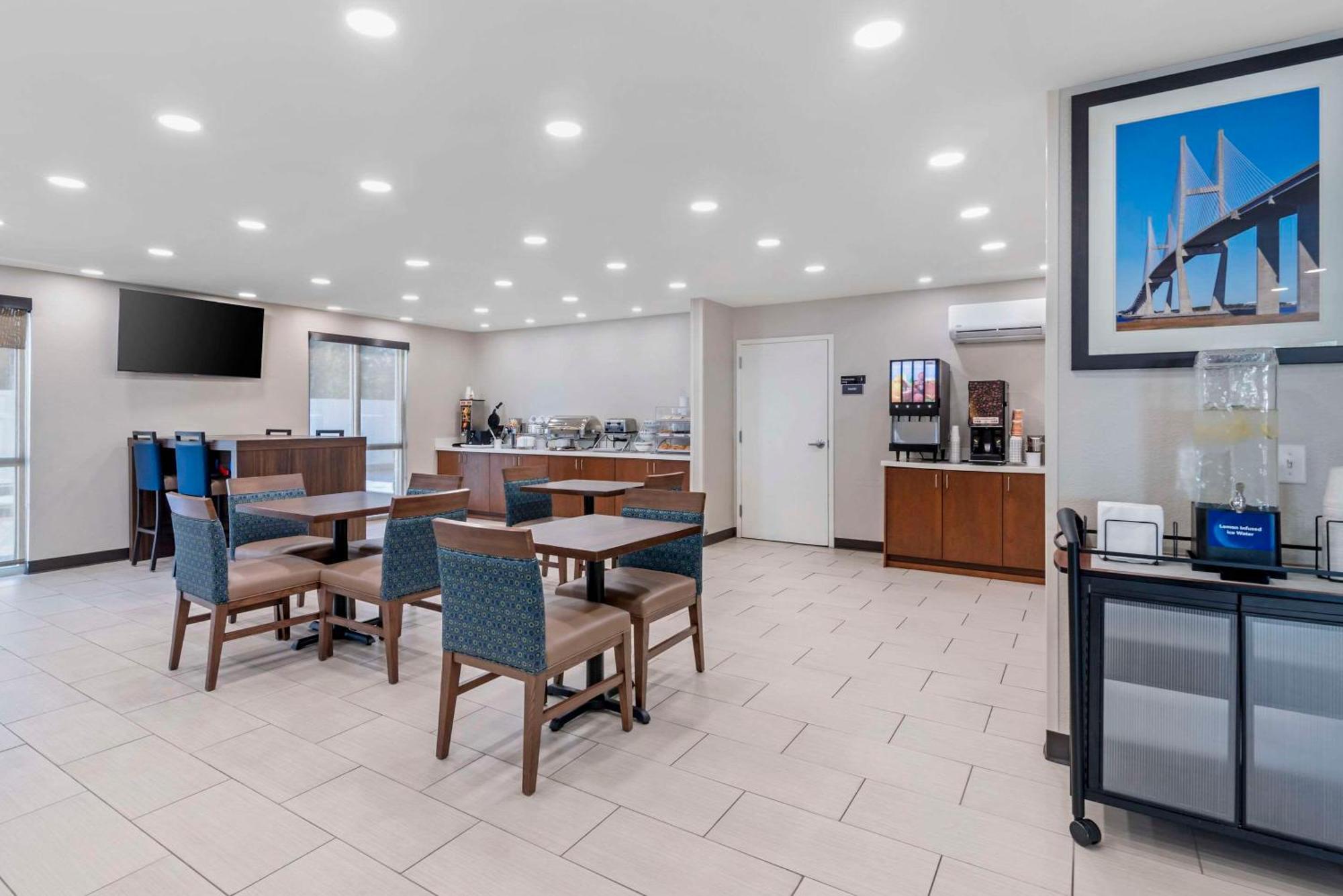 Comfort Inn & Suites Brunswick Eksteriør billede