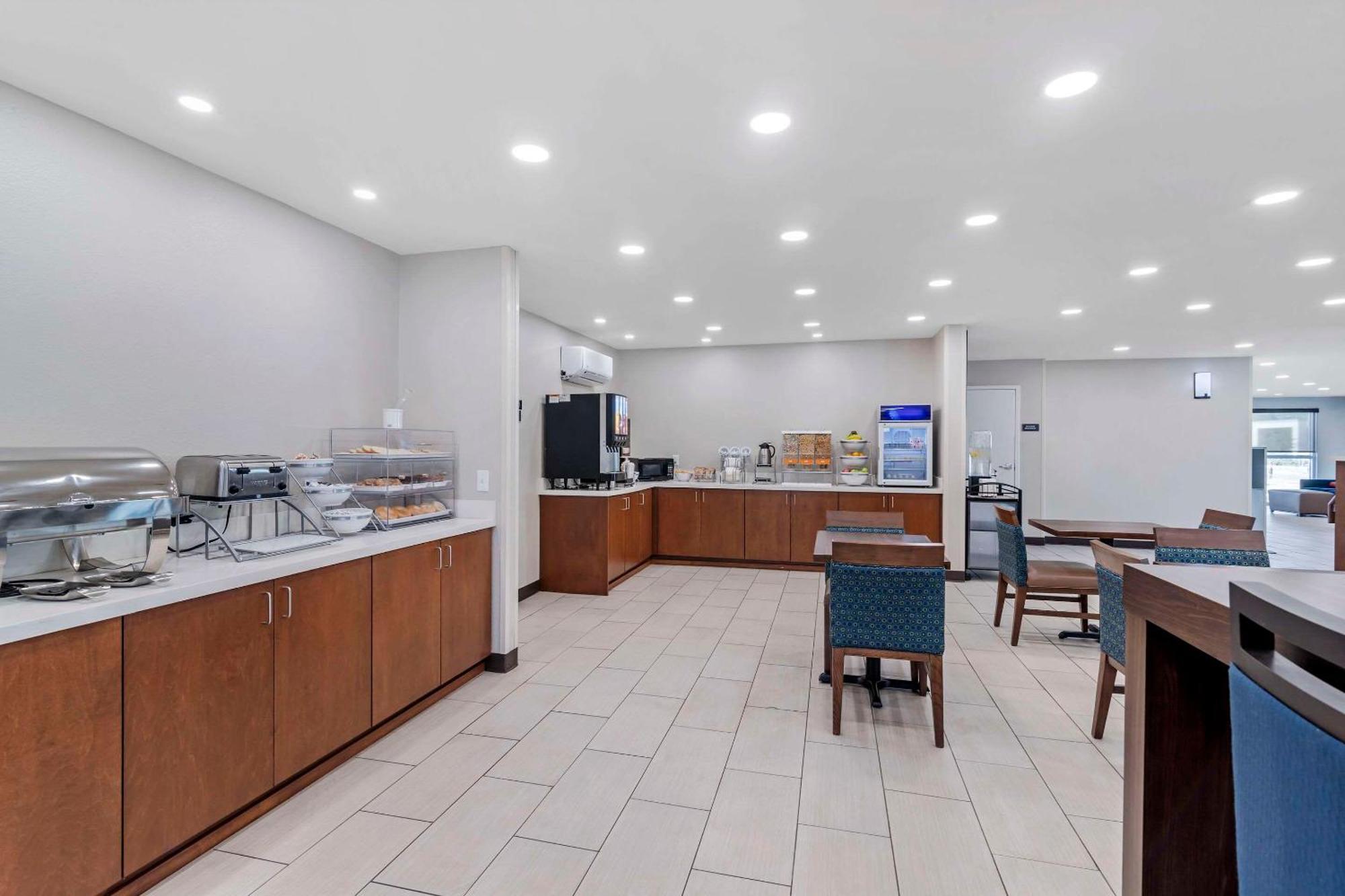 Comfort Inn & Suites Brunswick Eksteriør billede